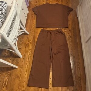Brown Ribbed Short-Sleeve Jumpsuit with Wide-Leg Pants
